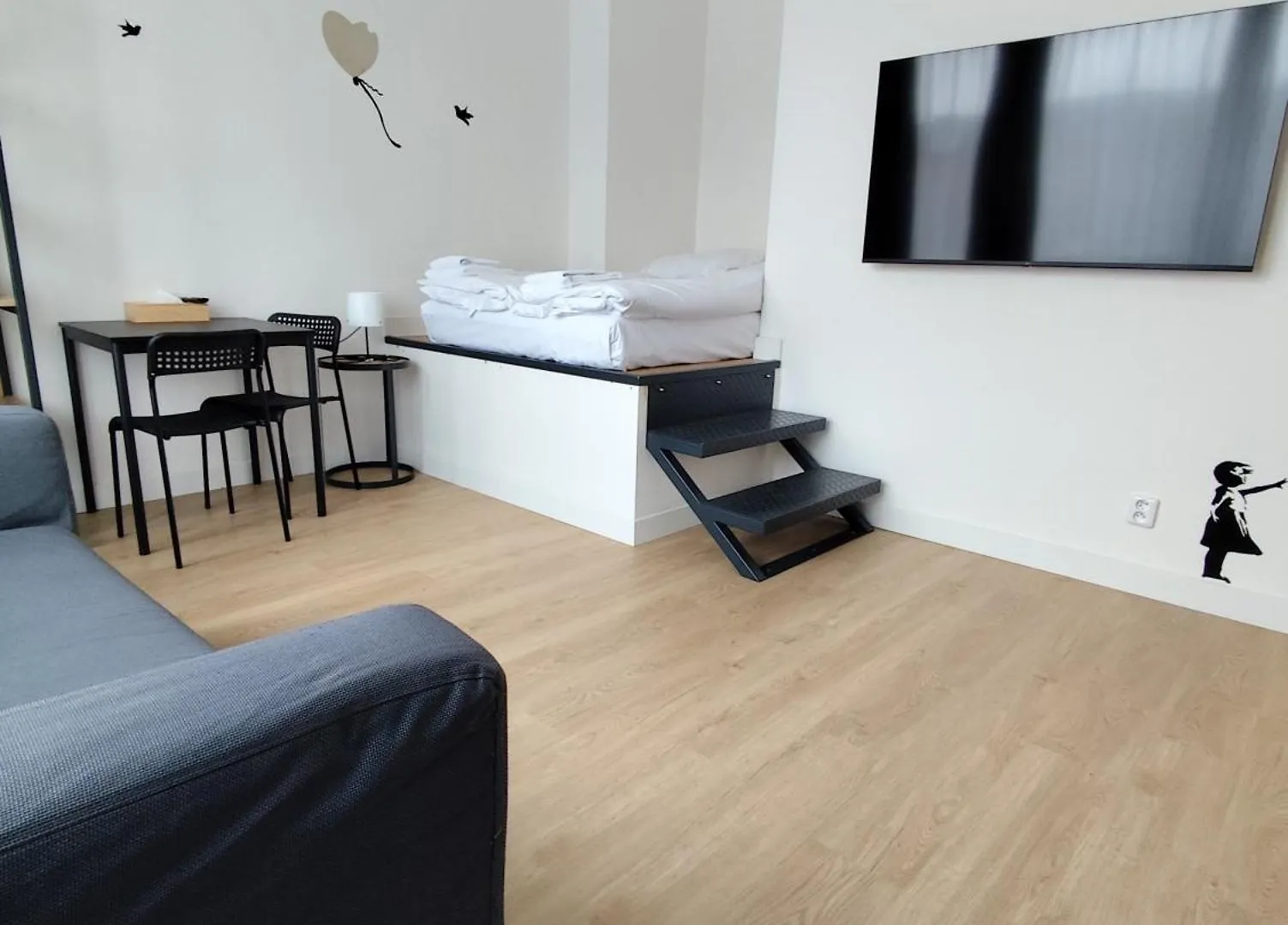 Post 120 Suites Prague Hotel